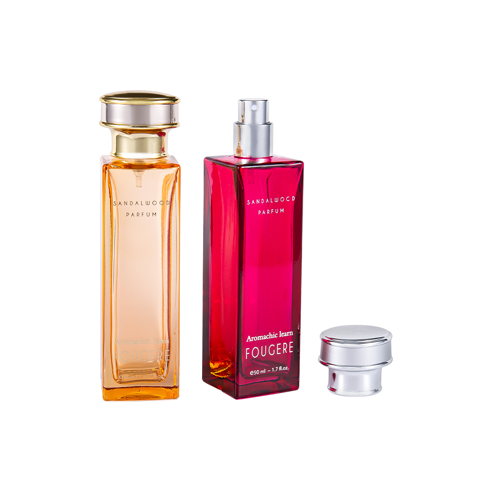 GC4138-WJ2164 Flacon de parfum clasic dreptunghiular din sticlă de 50 ml cu capac de parfum argintiu-auriu strălucitor
